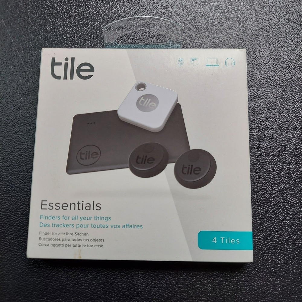 Tile Essentials Bluetooth Tracker 4 Pack OS Black White RE-24004